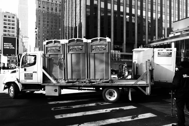 Best Portable restroom trailer rental  in Edgewater, FL