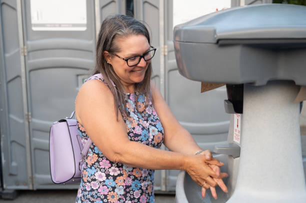 Best Porta potty delivery and setup  in Edgewater, FL