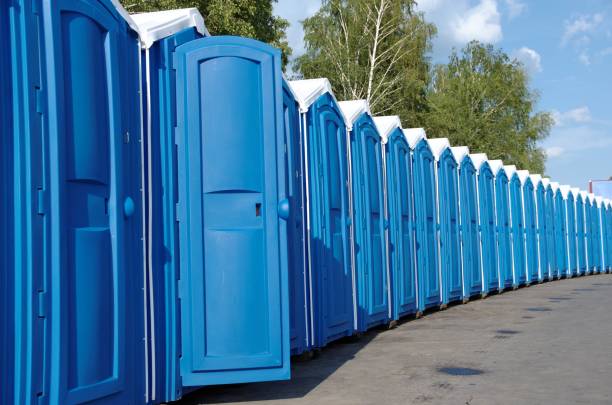 Portable Toilet Options We Offer in Edgewater, FL